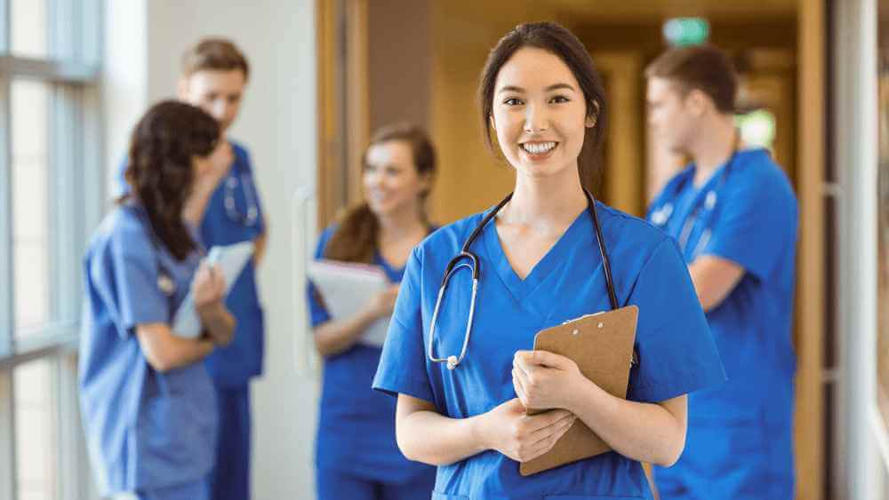 Theo dự báo năm 2030, nhu cầu về 123.000 y tá tại Úc - là ngành ưu tiên định cư Úc
