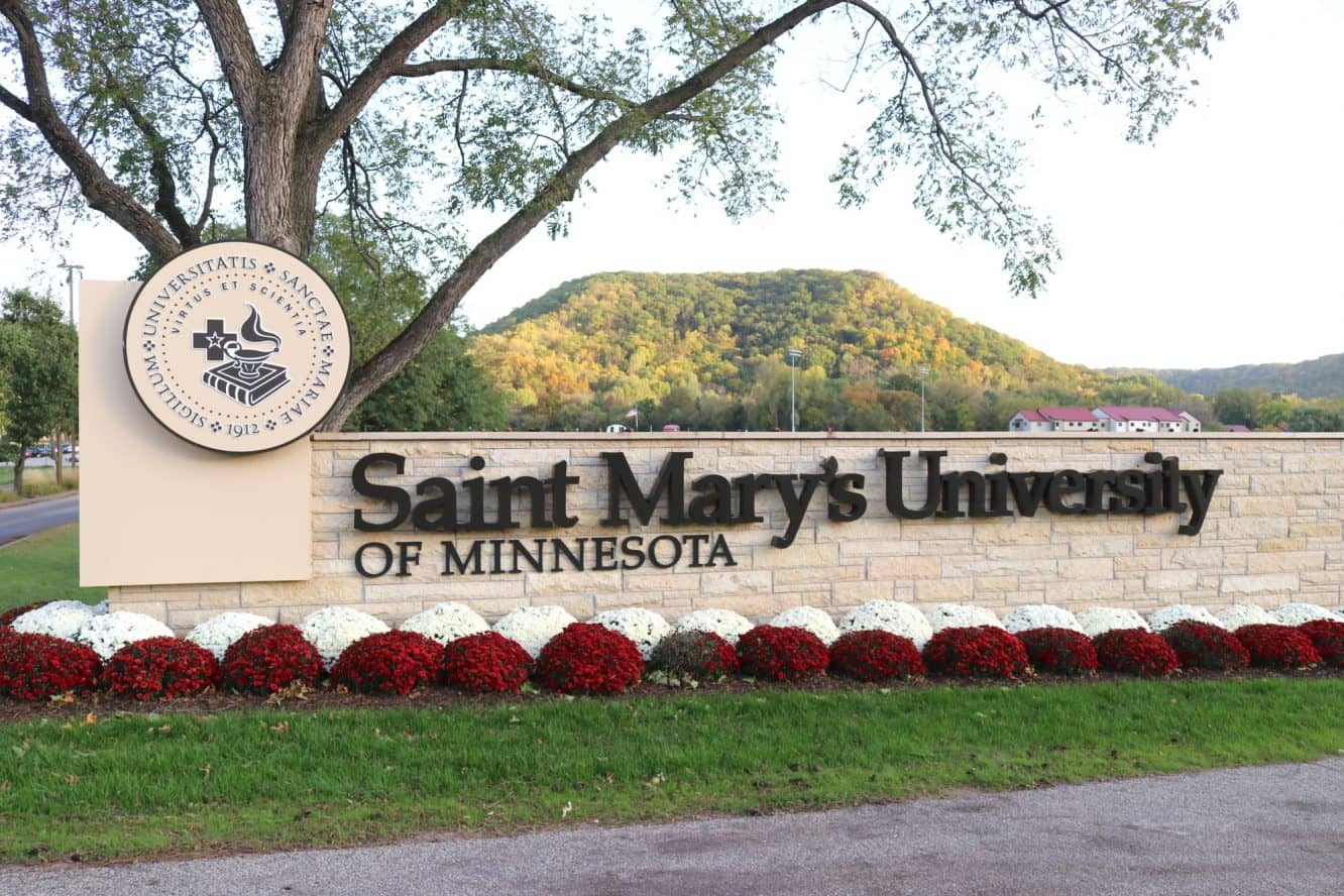 Saint Mary's University of Minnesot 