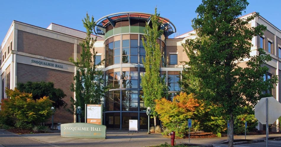 EDMONDS COMMUNITY COLLEGE 